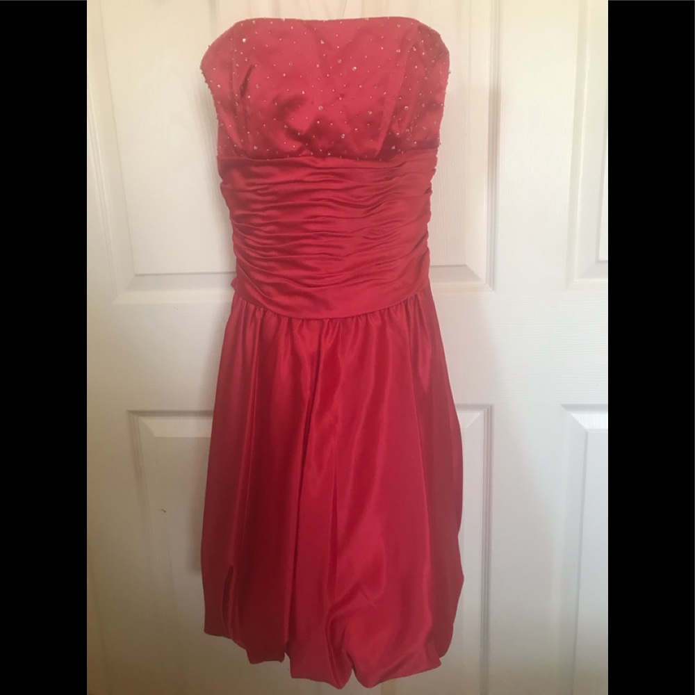 Camille La Vie Red Formal Prom Dress Size 6